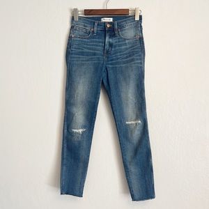 •MADEWELL• 9" Mid-Rise Skinny Jeans in York Wash: Rip and Repair Edition Size 26